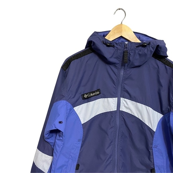 COLUMBIA | Womens Breathable Wind Breaker Jacket Blue in Colour - Sportswear - Picture 3 of 5